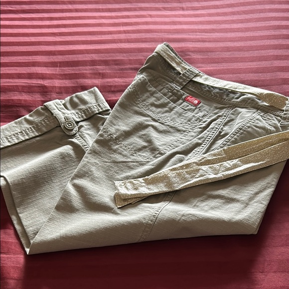 The North Face Tan Capris with Classic Design - Picture 1 of 5